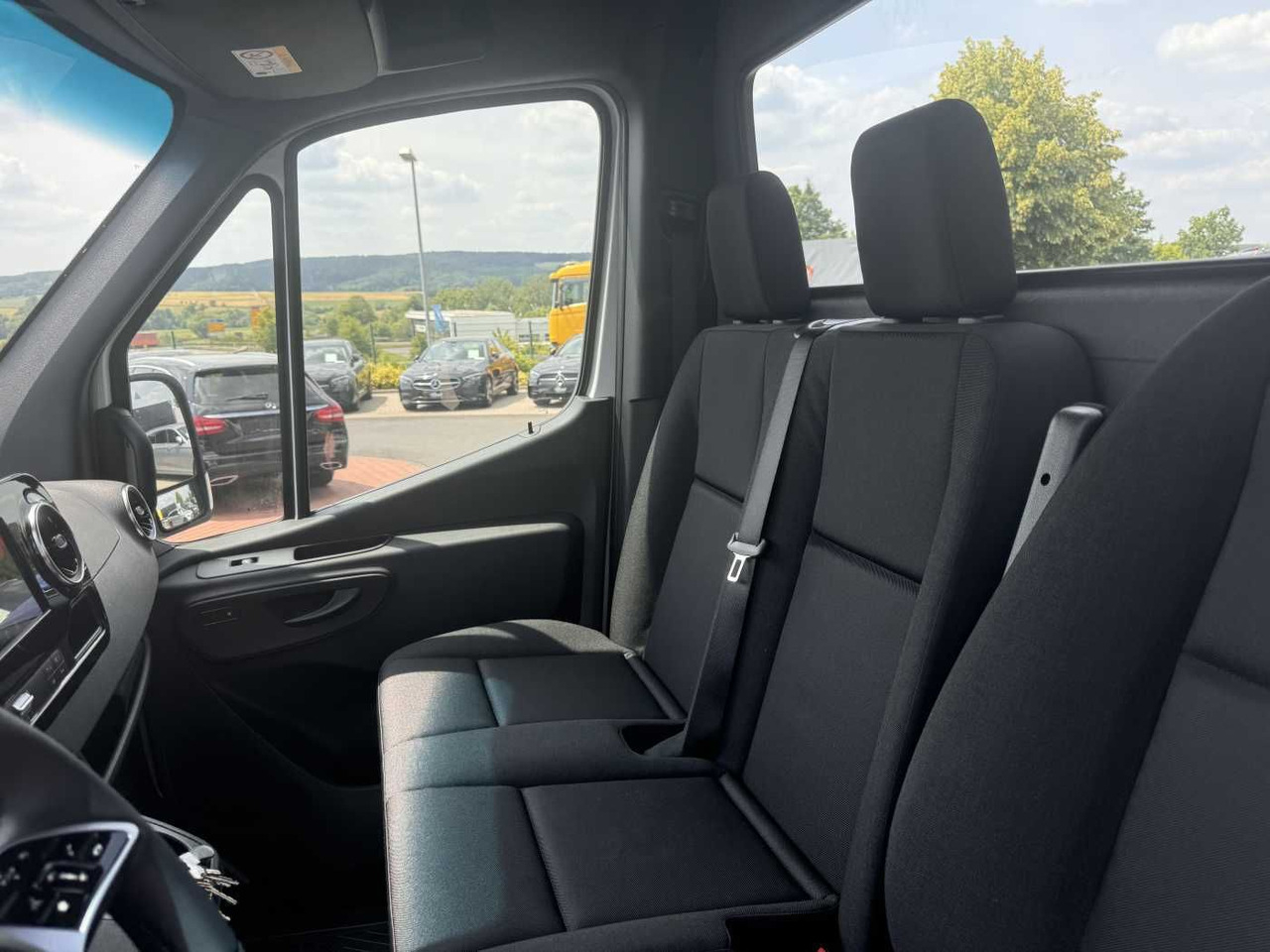 Flatbed van Mercedes-Benz Sprinter 317 CDI 9G 3665 Klima Kamera AHK LED: picture 8 Flatbed van Mercedes-Benz Sprinter 317 CDI 9G 3665 Klima Kamera AHK LED: picture 8