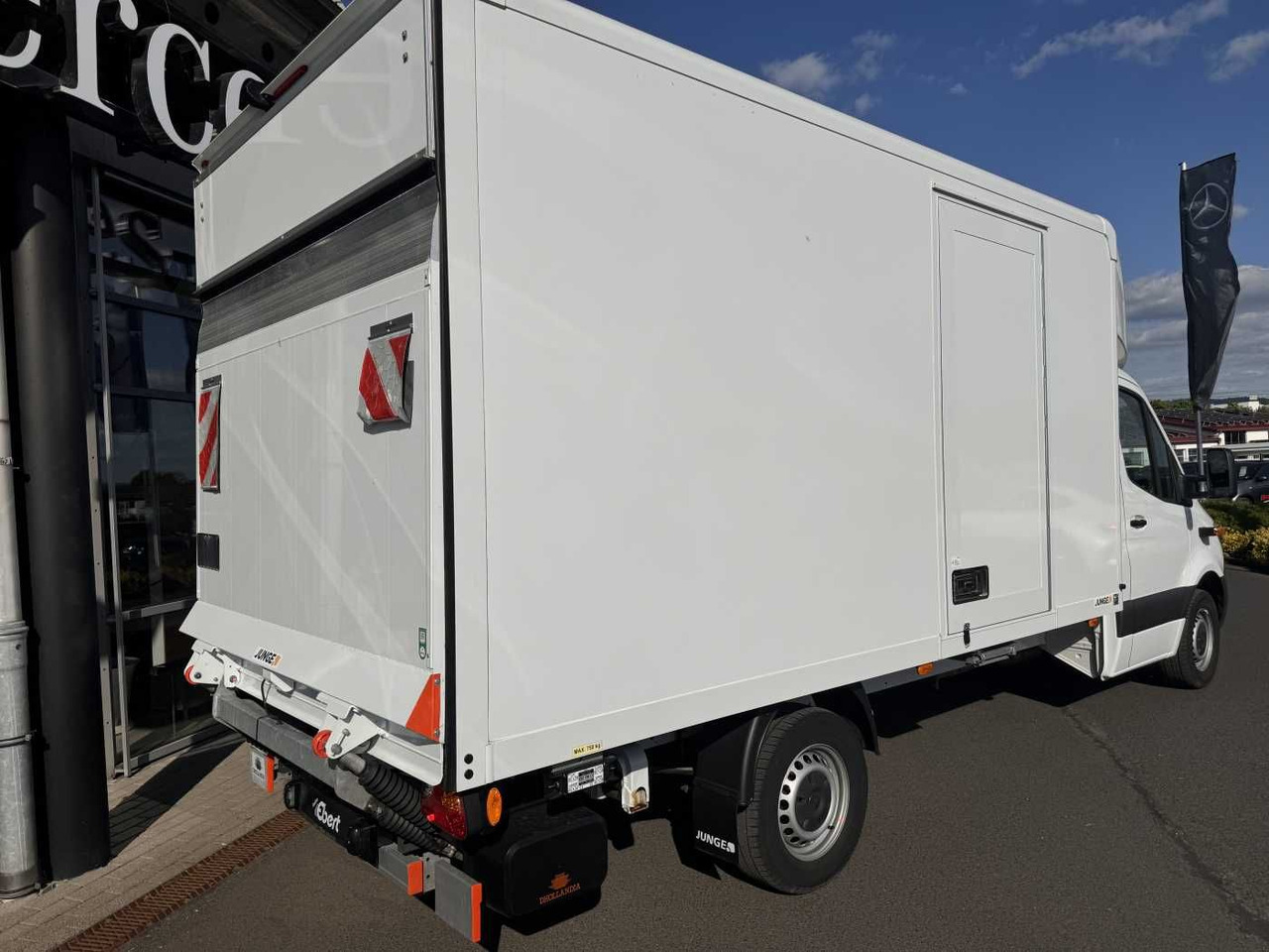 Mercedes-Benz Sprinter 317 CDI Koffer LBW Schwing Klima Kamera - Box van: picture 4 Mercedes-Benz Sprinter 317 CDI Koffer LBW Schwing Klima Kamera - Box van: picture 4