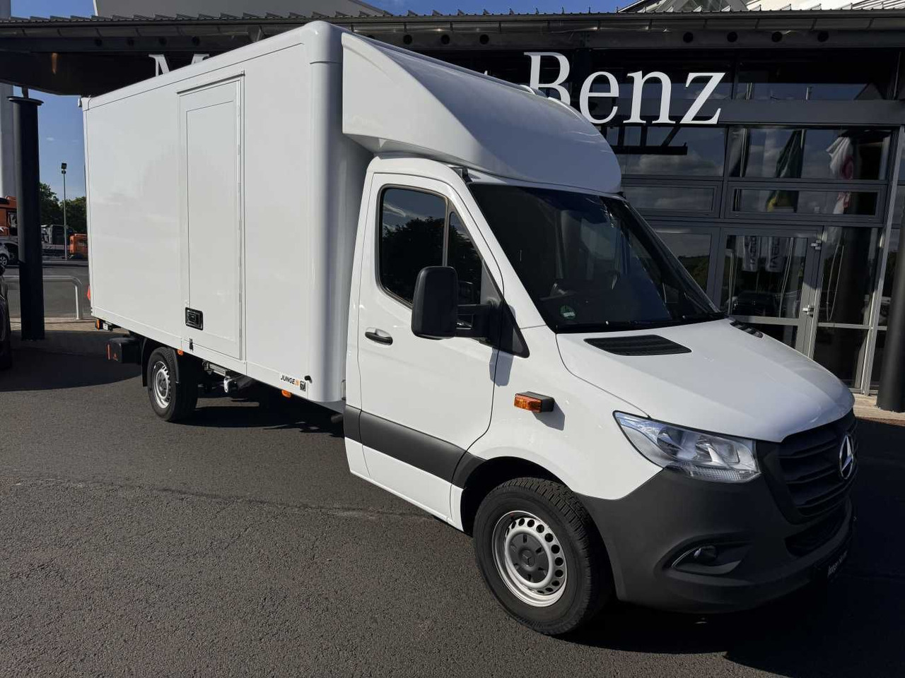 Mercedes-Benz Sprinter 317 CDI Koffer LBW Schwing Klima Kamera - Box van: picture 1 Mercedes-Benz Sprinter 317 CDI Koffer LBW Schwing Klima Kamera - Box van: picture 1