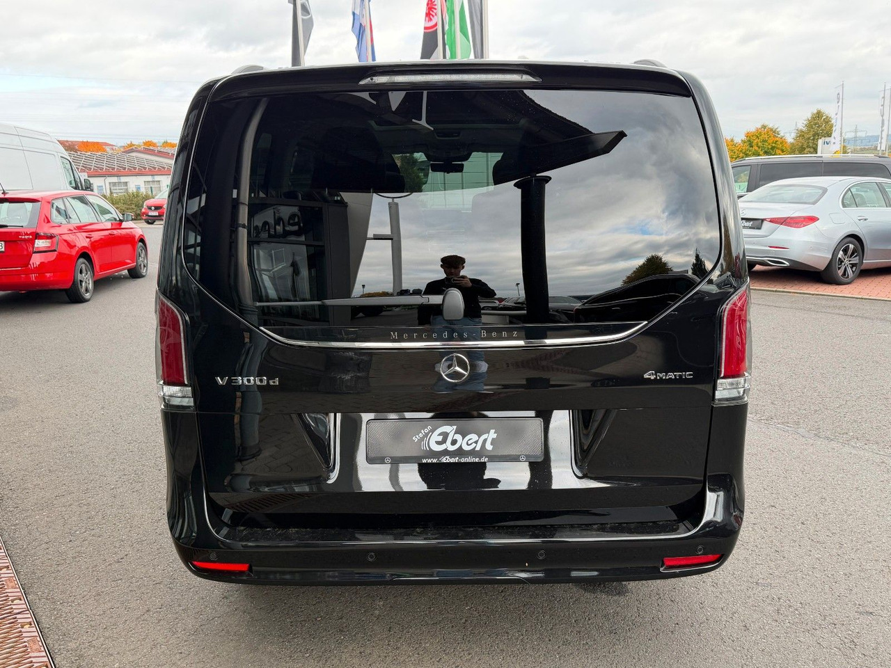 Mercedes-Benz V 300 d 4MATIC EXCLUSIVE Luxus-Sitze AHK2,5to - Passenger van: picture 5 Mercedes-Benz V 300 d 4MATIC EXCLUSIVE Luxus-Sitze AHK2,5to - Passenger van: picture 5