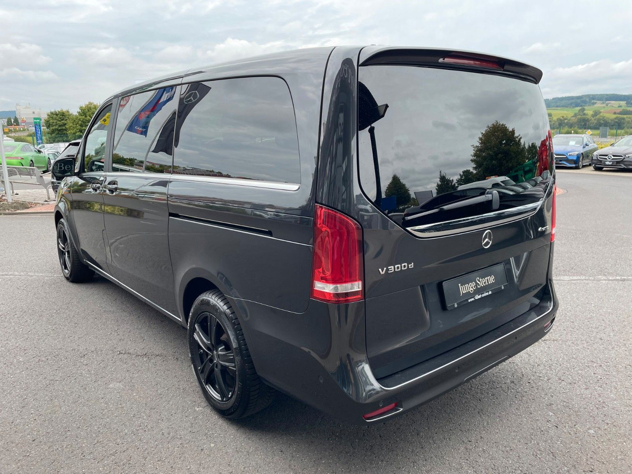 Mercedes-Benz V 300 d AVA ED 4MATIC Sitzklima Burmester 6Sitze - Passenger van: picture 3 Mercedes-Benz V 300 d AVA ED 4MATIC Sitzklima Burmester 6Sitze - Passenger van: picture 3
