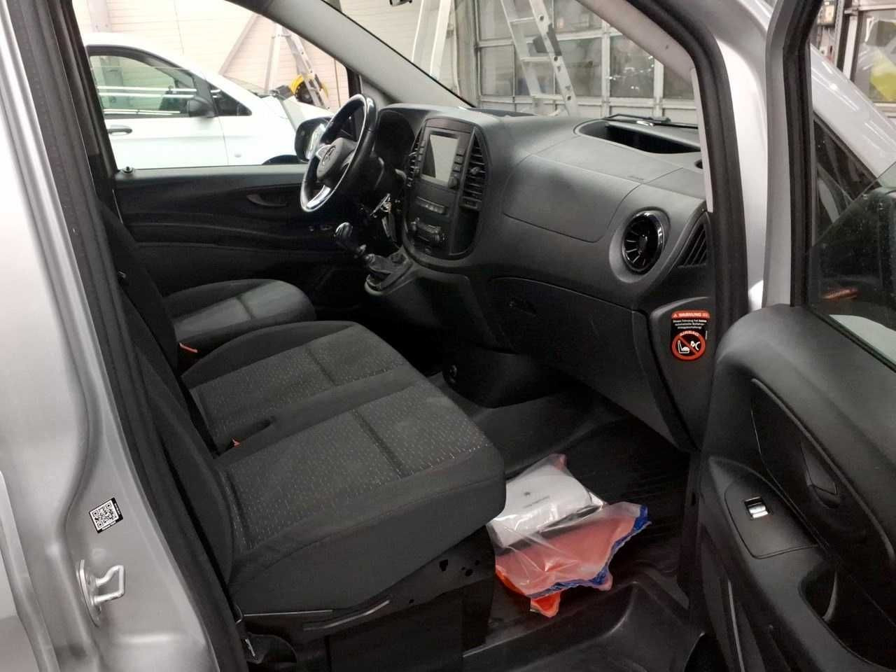 Mercedes-Benz Vito 114 CDI Mixto Regal AHK Klima PARKTRONIC - Small van: picture 5 Mercedes-Benz Vito 114 CDI Mixto Regal AHK Klima PARKTRONIC - Small van: picture 5