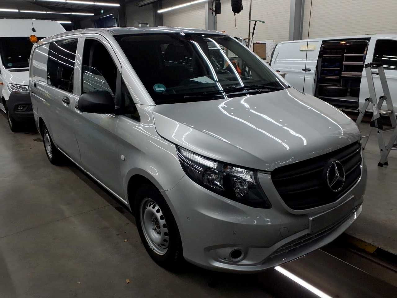 Mercedes-Benz Vito 114 CDI Mixto Regal AHK Klima PARKTRONIC - Small van: picture 2 Mercedes-Benz Vito 114 CDI Mixto Regal AHK Klima PARKTRONIC - Small van: picture 2