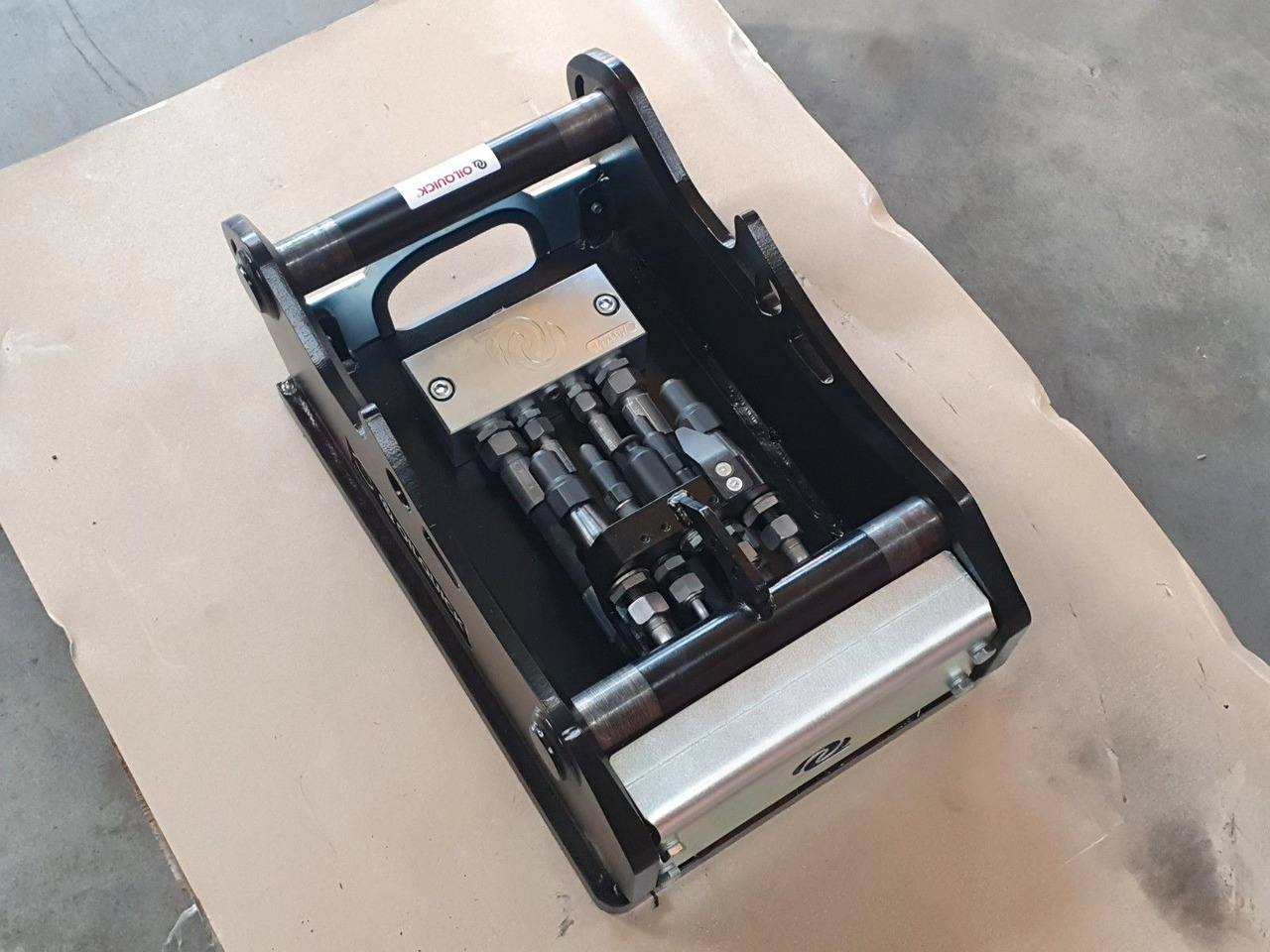 OilQuick OQ45-5 Adapterplatte für Westtech &mehr - Quick coupler: picture 2 OilQuick OQ45-5 Adapterplatte für Westtech &mehr - Quick coupler: picture 2