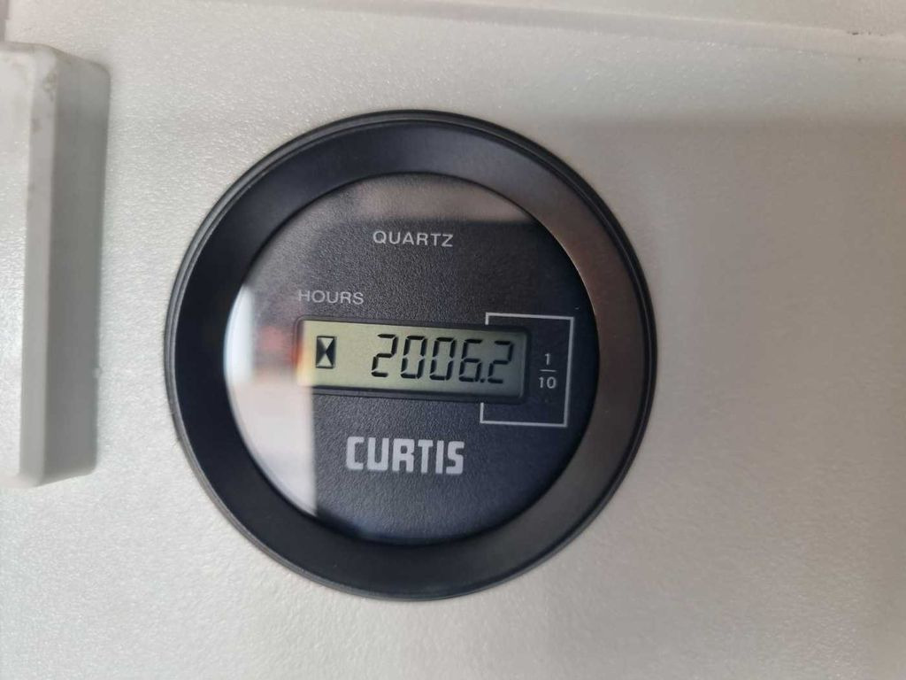 Truck mounted aerial platform, Van Opel Movano 2.3 CDTI / VERSALIFT ETL-26, 10,5m: picture 11 Truck mounted aerial platform, Van Opel Movano 2.3 CDTI / VERSALIFT ETL-26, 10,5m: picture 11