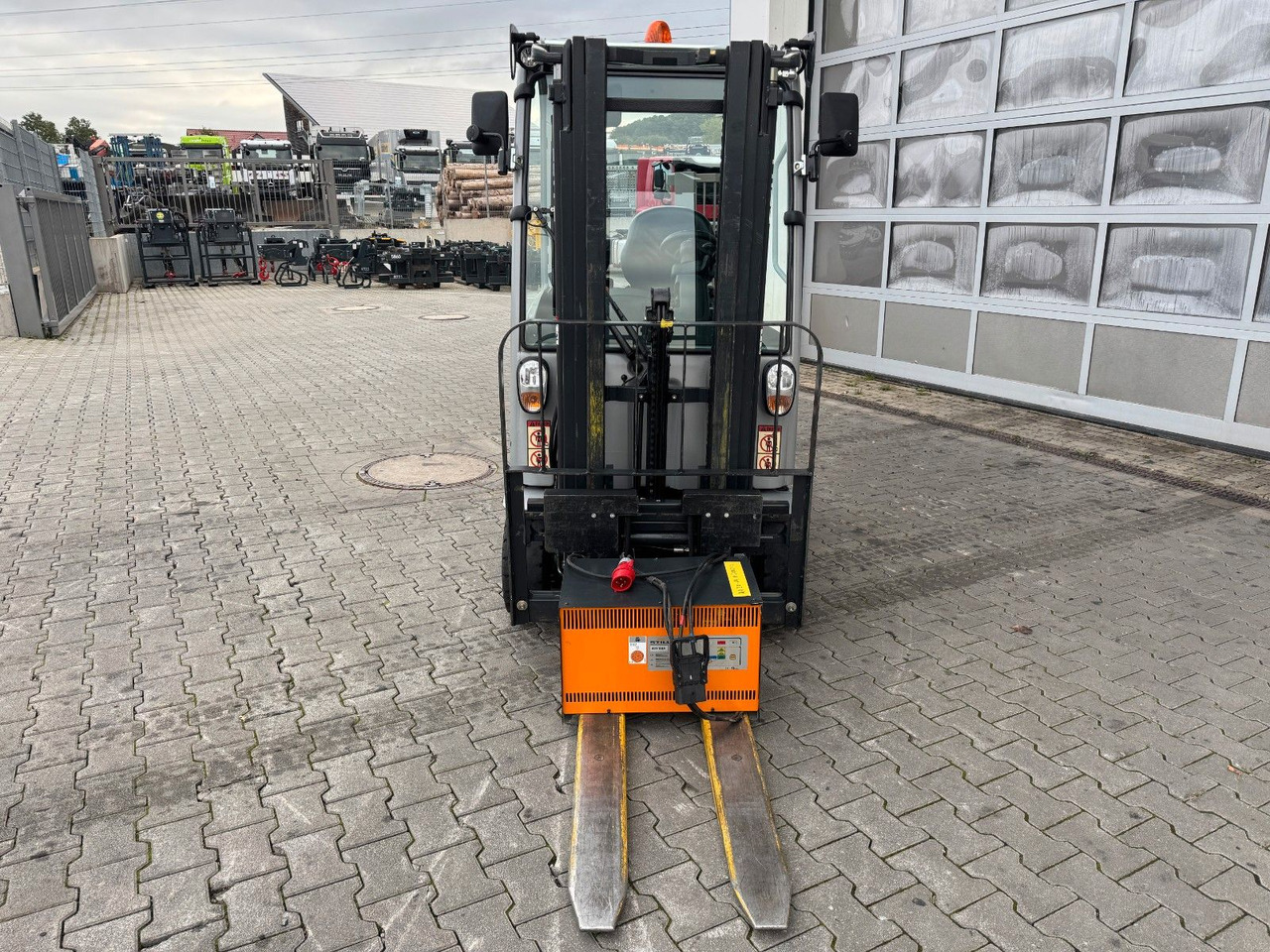 Still RX 20-14 / Triplex: 4,3m / nur 1.147h! / SS - Electric forklift: picture 4 Still RX 20-14 / Triplex: 4,3m / nur 1.147h! / SS - Electric forklift: picture 4