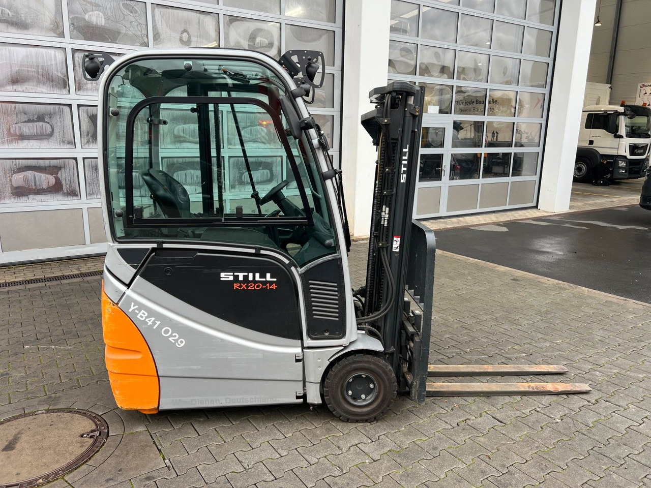 Still RX 20-14 / Triplex: 4,3m / nur 1.212h! / SS - Electric forklift: picture 3 Still RX 20-14 / Triplex: 4,3m / nur 1.212h! / SS - Electric forklift: picture 3