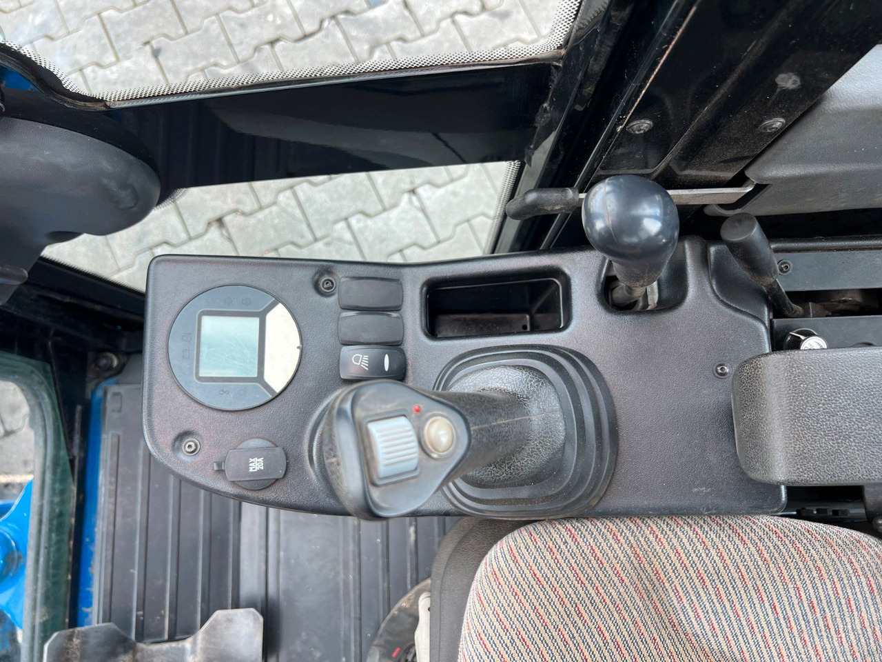 Terex TC16 / 2017 / 1.769h / Löffelpaket / Powertilt on lease Terex TC16 / 2017 / 1.769h / Löffelpaket / Powertilt: picture 17 Terex TC16 / 2017 / 1.769h / Löffelpaket / Powertilt on lease Terex TC16 / 2017 / 1.769h / Löffelpaket / Powertilt: picture 17