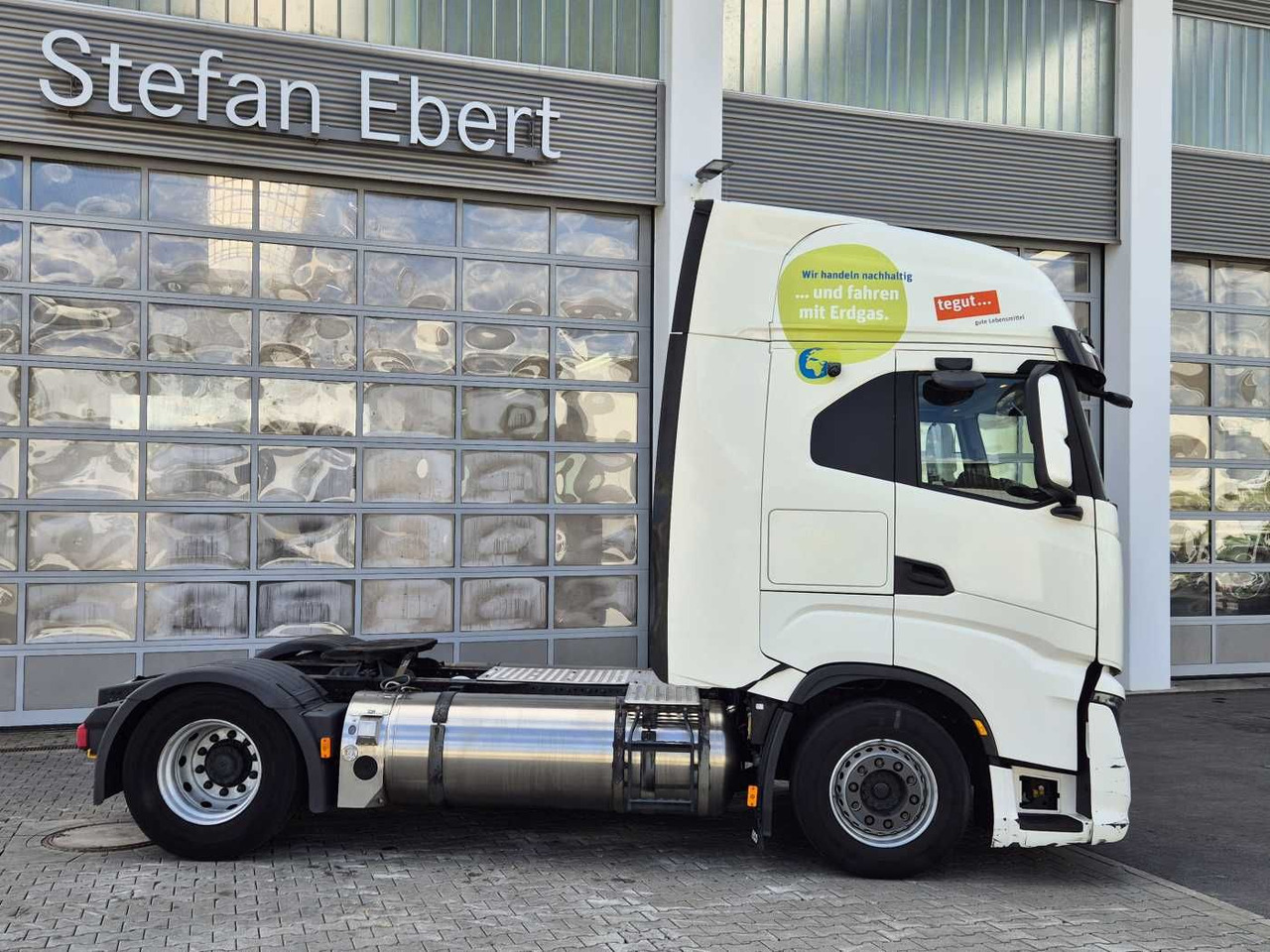 Iveco S-Way AS440S46 NG Intarder Abbiegeassistent - Tractor unit: picture 5 Iveco S-Way AS440S46 NG Intarder Abbiegeassistent - Tractor unit: picture 5