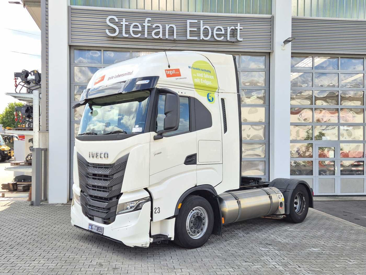 Iveco S-Way AS440S46 NG Intarder Abbiegeassistent - Tractor unit: picture 2 Iveco S-Way AS440S46 NG Intarder Abbiegeassistent - Tractor unit: picture 2