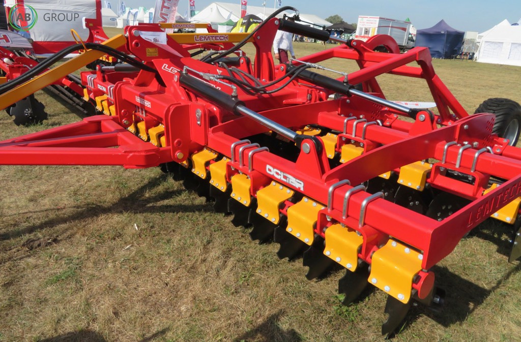 Lemtech hydraulic disc harrow with a Colter BTH45 4.5 m transport trolley - Disc harrow: picture 2 Lemtech hydraulic disc harrow with a Colter BTH45 4.5 m transport trolley - Disc harrow: picture 2