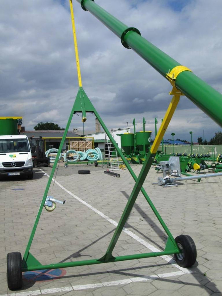 M-rol screw conveyor T401/1 with basket, ?110, 8 m - Post-harvest equipment: picture 4 M-rol screw conveyor T401/1 with basket, ?110, 8 m - Post-harvest equipment: picture 4