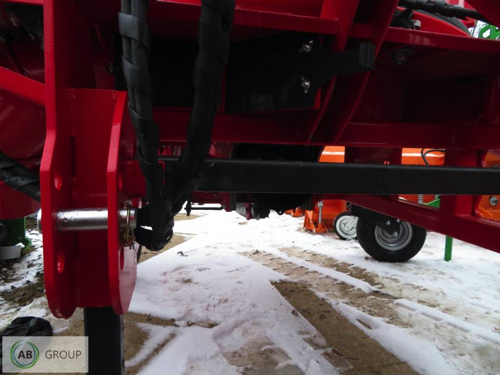 MCMS Warka straw spreader RS-16/B - Straw shredder: picture 4 MCMS Warka straw spreader RS-16/B - Straw shredder: picture 4