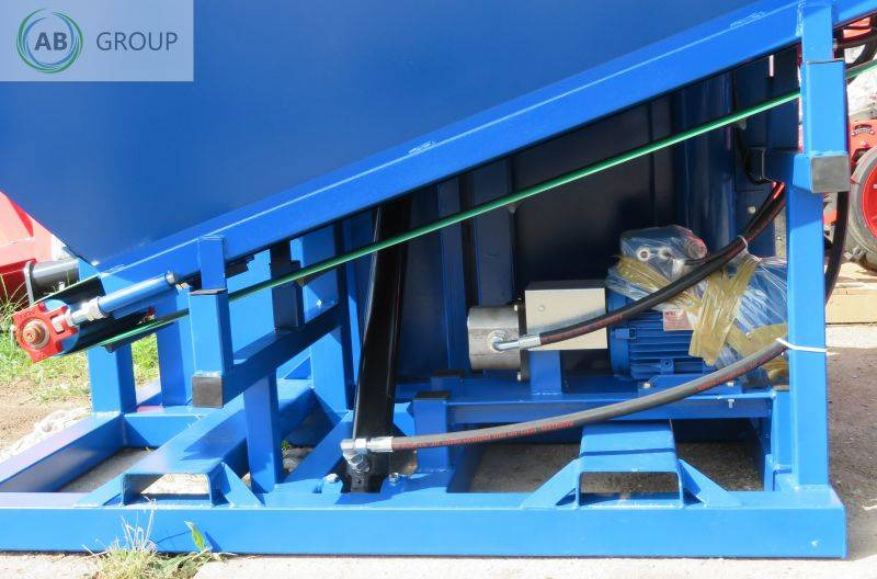 Maciuś Pallet box tipper W-700 - Post-harvest equipment: picture 3 Maciuś Pallet box tipper W-700 - Post-harvest equipment: picture 3