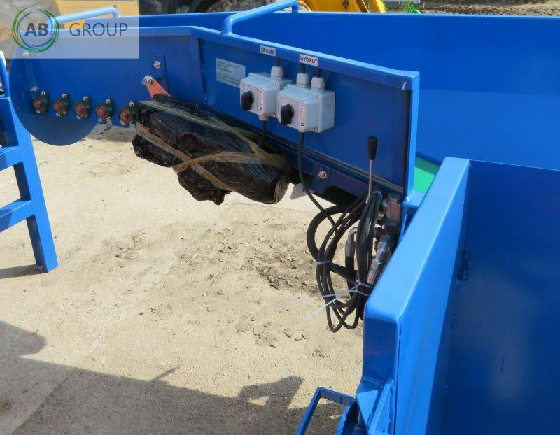 Maciuś Pallet box tipper W-700 - Post-harvest equipment: picture 4 Maciuś Pallet box tipper W-700 - Post-harvest equipment: picture 4