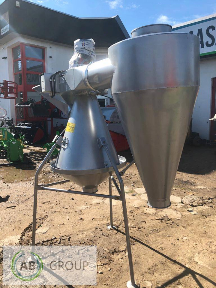 POM Augustów grain separator M502 - Grain cleaner: picture 2 POM Augustów grain separator M502 - Grain cleaner: picture 2