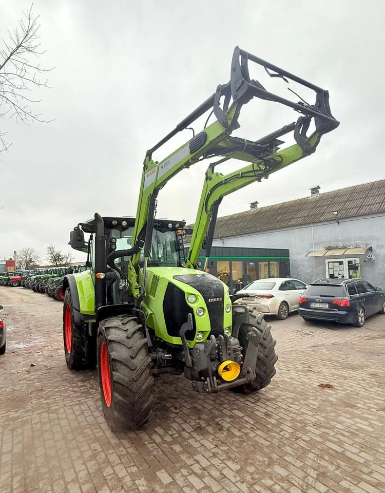 Claas Arion 620 - Farm tractor: picture 1 Claas Arion 620 - Farm tractor: picture 1