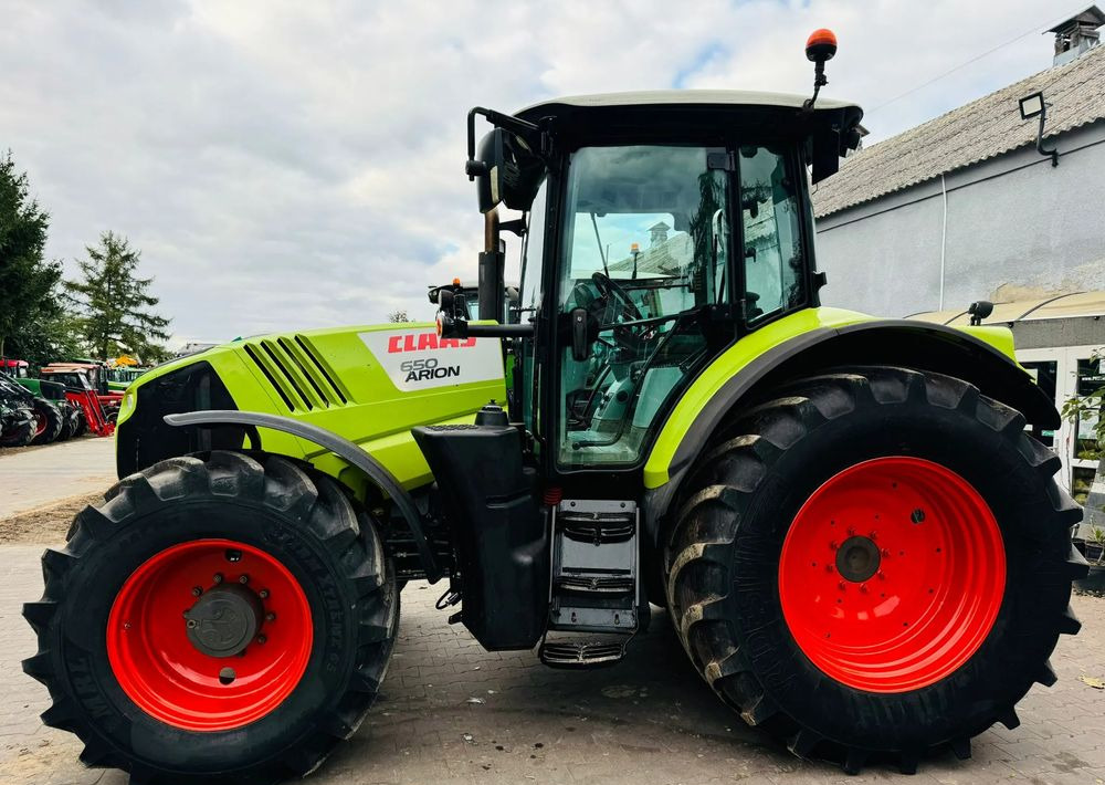 Claas Arion 650 - Farm tractor: picture 5 Claas Arion 650 - Farm tractor: picture 5