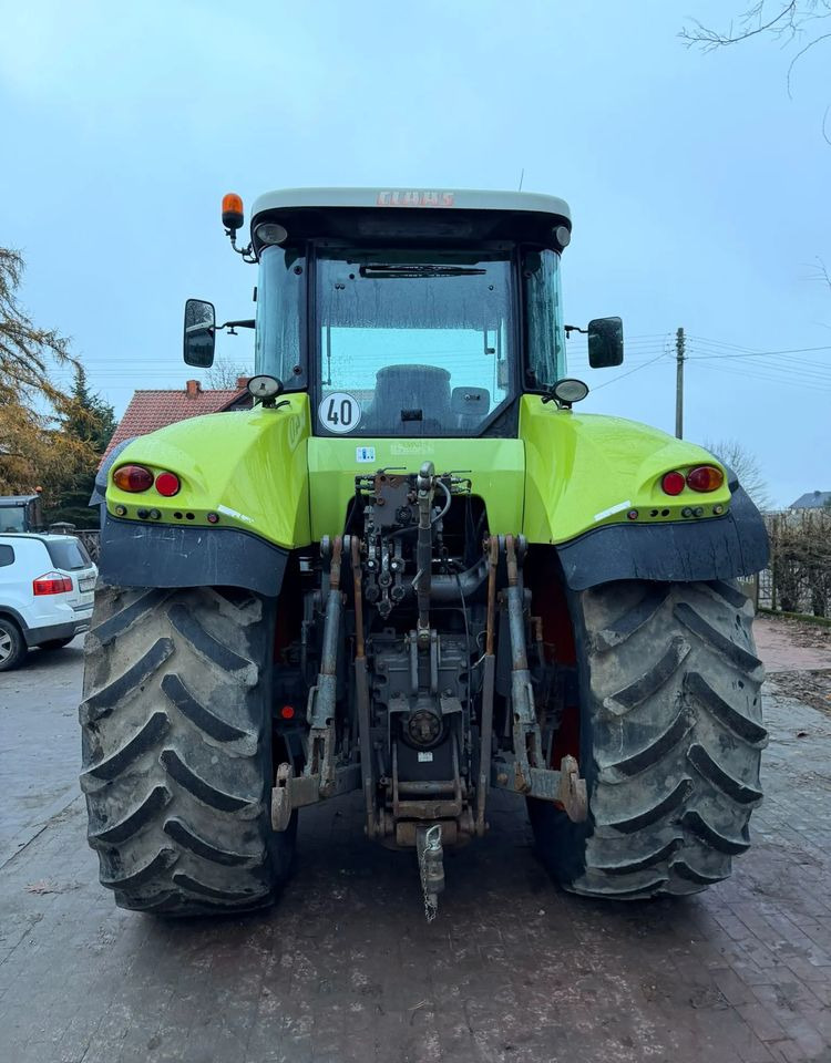 Farm tractor Claas Axion 810: picture 11