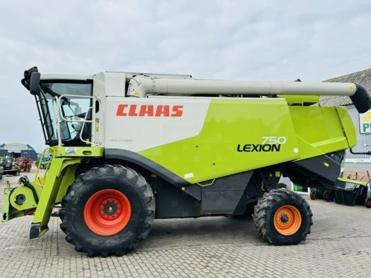Claas Lexion 750 APS Hybrid - Combine harvester: picture 5 Claas Lexion 750 APS Hybrid - Combine harvester: picture 5