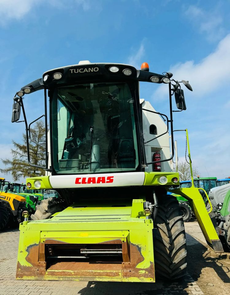 Combine harvester Claas Tucano 430 APS: picture 7