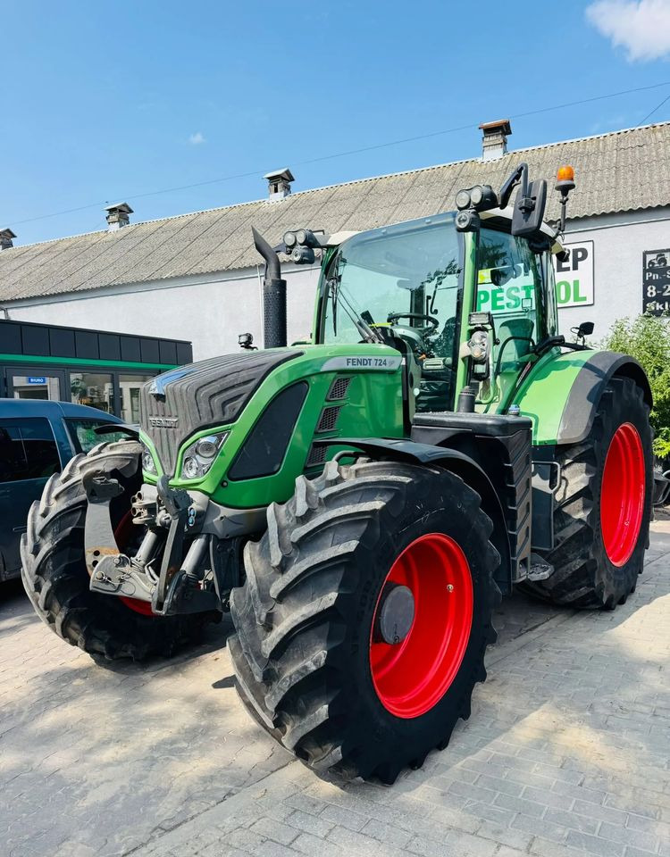 Fendt 724 - Farm tractor: picture 1 Fendt 724 - Farm tractor: picture 1