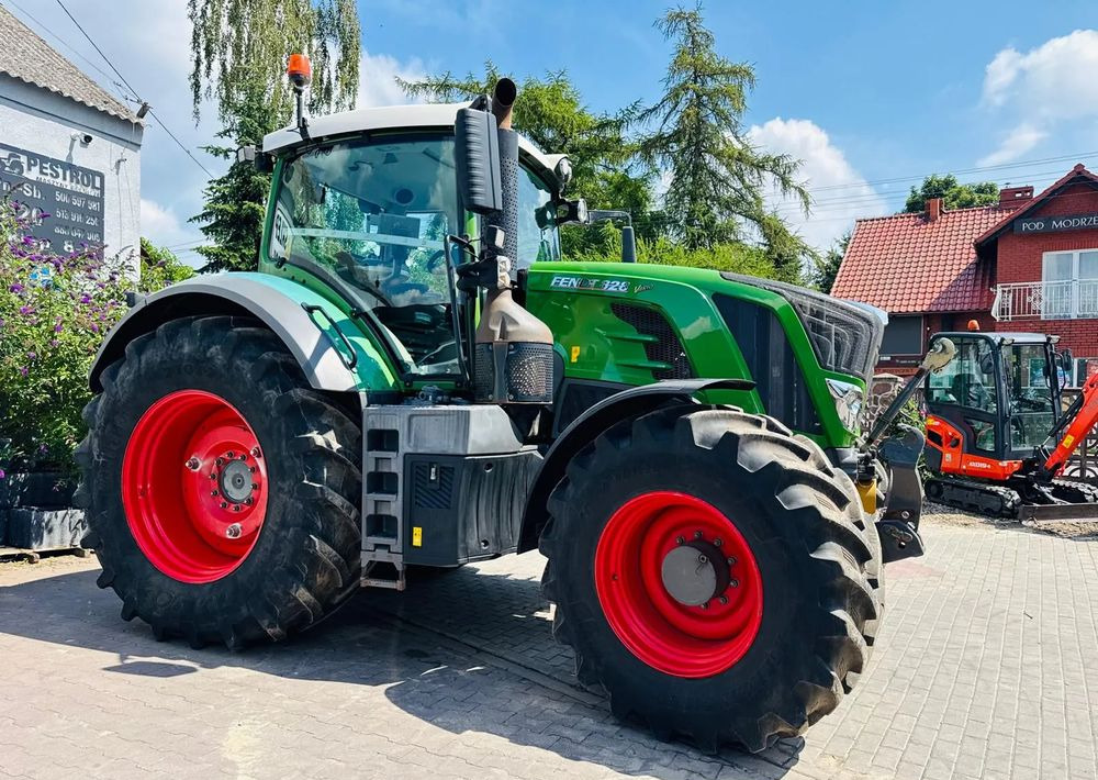 Fendt 828 Vario Profi Plus - Farm tractor: picture 5 Fendt 828 Vario Profi Plus - Farm tractor: picture 5