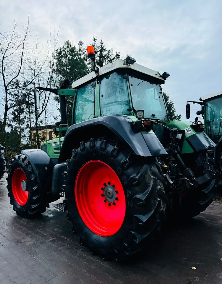 Fendt Favorit 818 - Farm tractor: picture 3 Fendt Favorit 818 - Farm tractor: picture 3