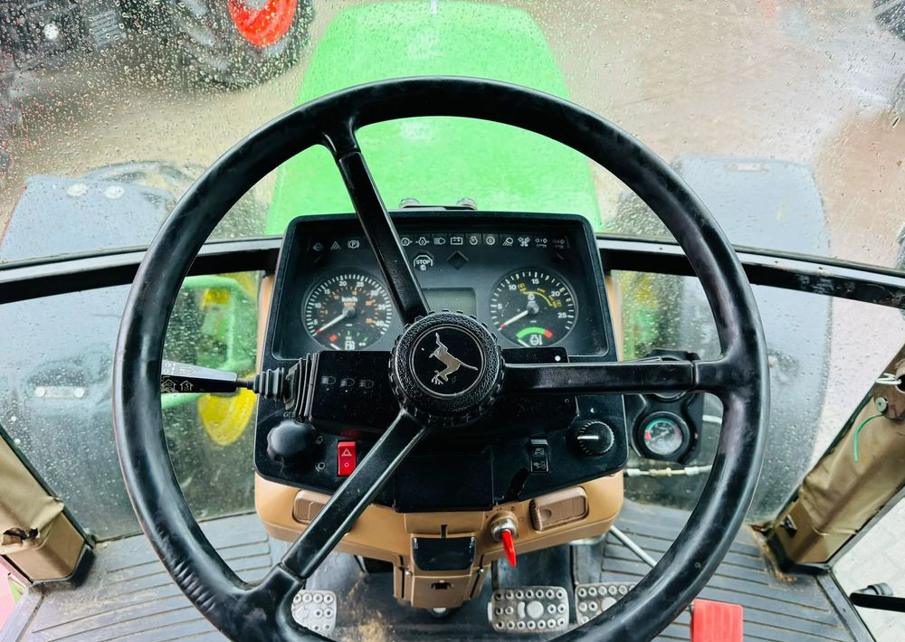 John Deere 6400 - Farm tractor: picture 2 John Deere 6400 - Farm tractor: picture 2
