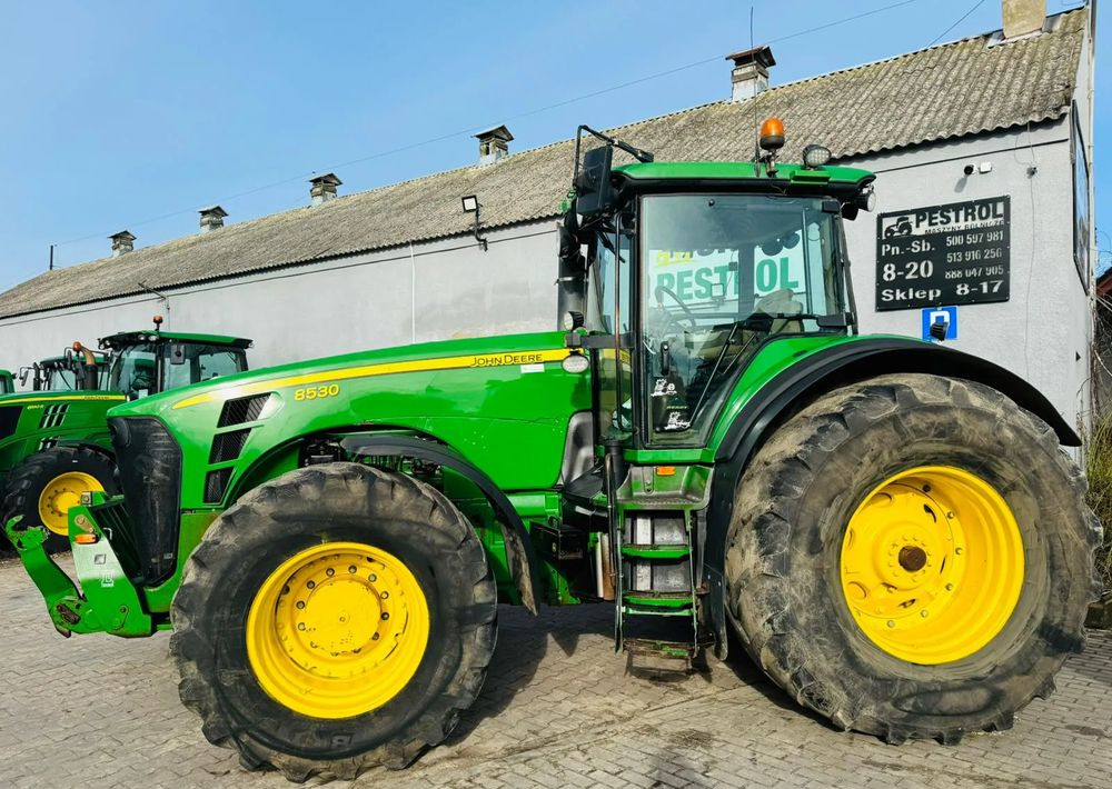 John Deere 8530 - Farm tractor: picture 2 John Deere 8530 - Farm tractor: picture 2