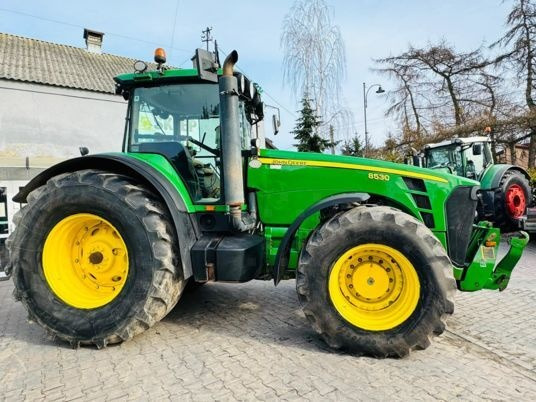 John Deere 8530 - Farm tractor: picture 3 John Deere 8530 - Farm tractor: picture 3