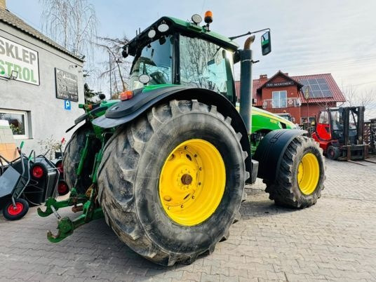 John Deere 8530 - Farm tractor: picture 2 John Deere 8530 - Farm tractor: picture 2