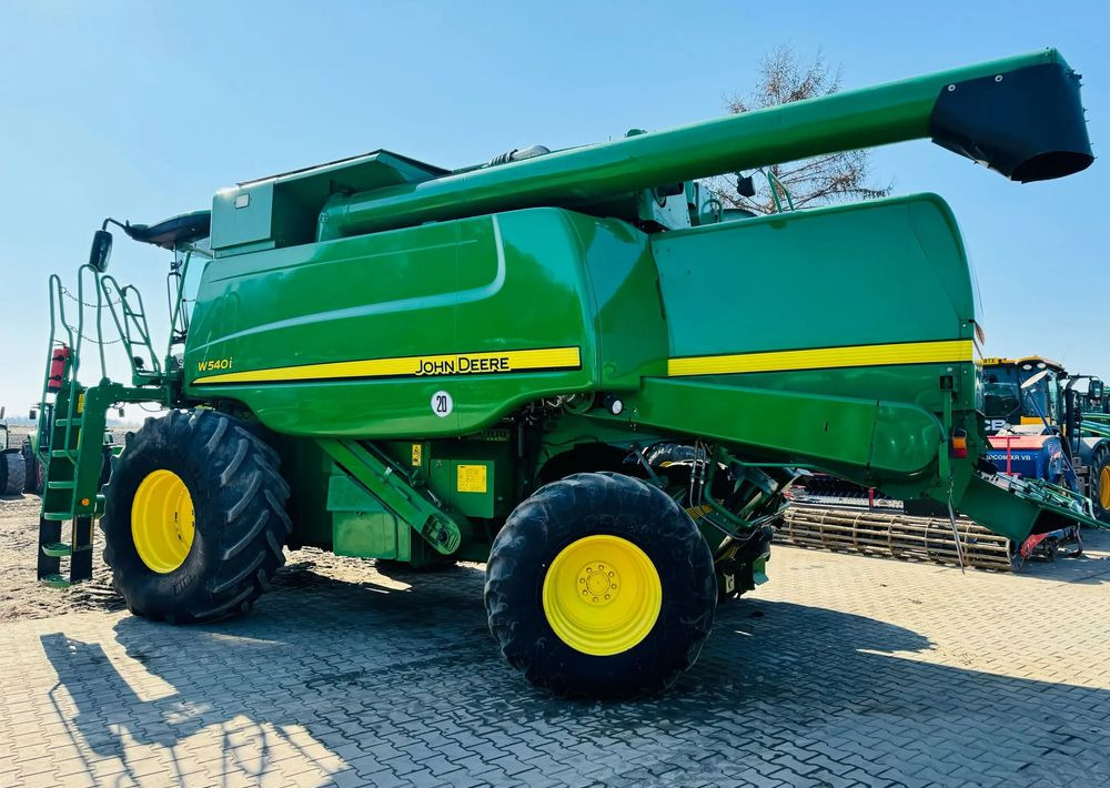 John Deere W540i - Combine harvester: picture 5 John Deere W540i - Combine harvester: picture 5