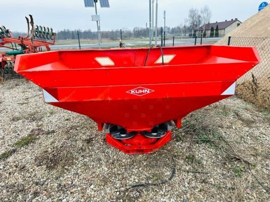 Kuhn - Fertilizer spreader: picture 1 Kuhn - Fertilizer spreader: picture 1