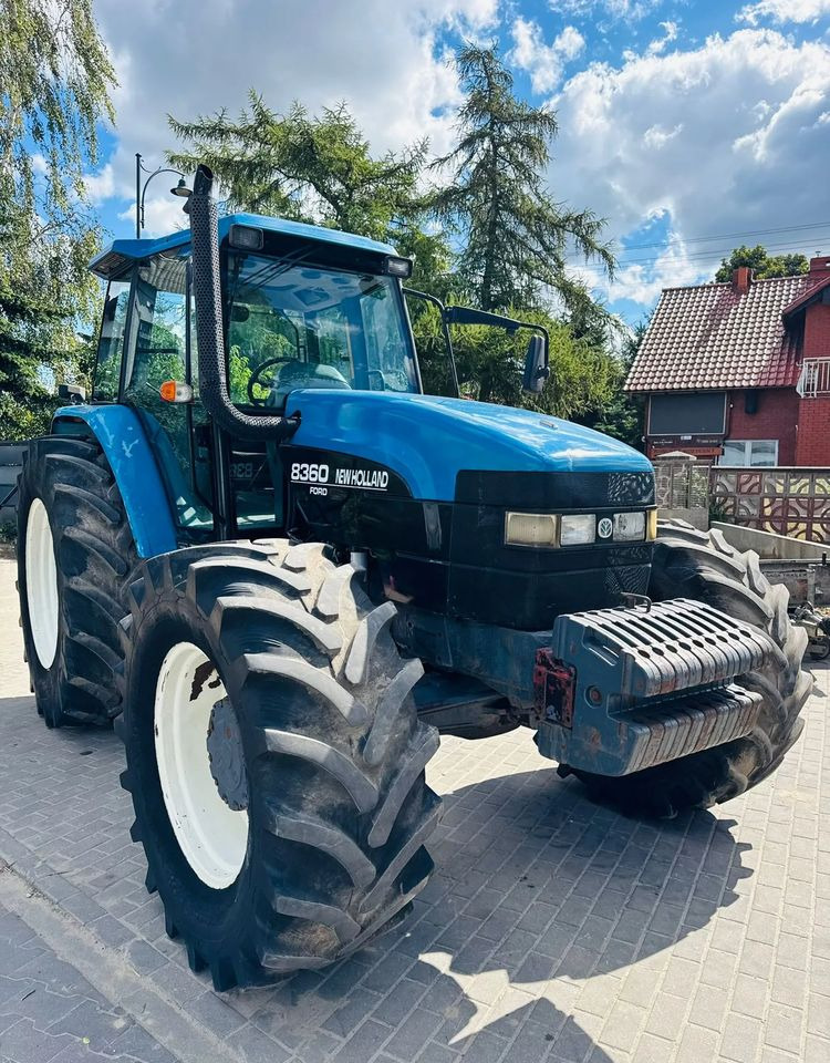 New Holland 8360 - Farm tractor: picture 3 New Holland 8360 - Farm tractor: picture 3