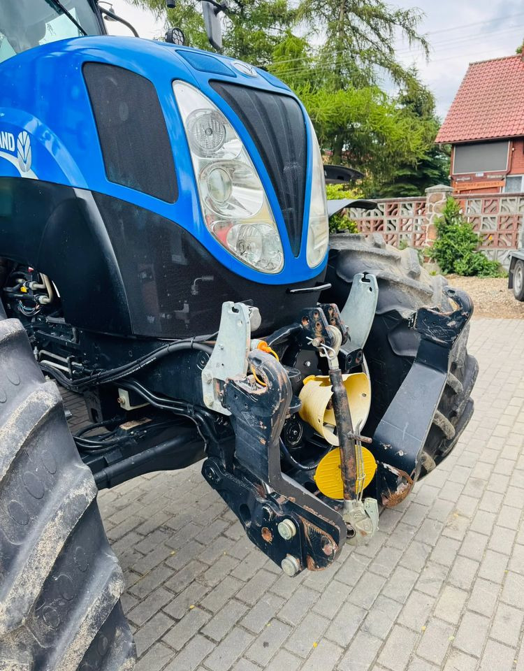 New Holland T7.210 - Farm tractor: picture 4 New Holland T7.210 - Farm tractor: picture 4