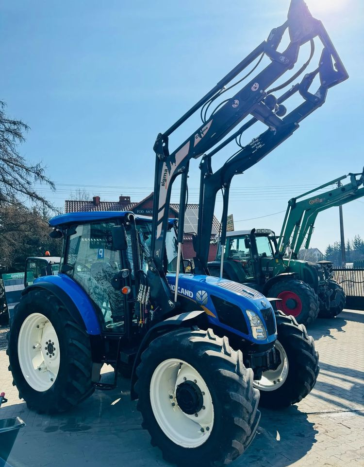 New Holland TD5.105 - Farm tractor: picture 2 New Holland TD5.105 - Farm tractor: picture 2