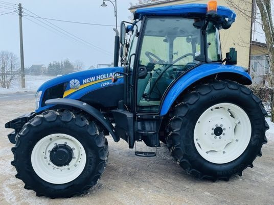 New Holland TD5.115 - Farm tractor: picture 1 New Holland TD5.115 - Farm tractor: picture 1