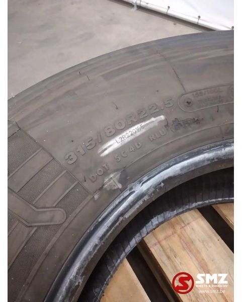 Bridgestone Occ vrachtwagenband Bridgestone Duravis 315/80R22 - Tire for Truck: picture 3 Bridgestone Occ vrachtwagenband Bridgestone Duravis 315/80R22 - Tire for Truck: picture 3