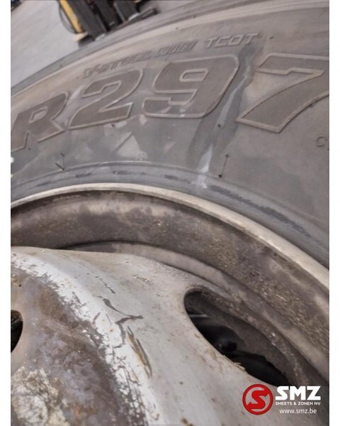 Bridgestone Occ vrachtwagenband Bridgestone R297 315/80R22.5 - Tire for Truck: picture 4 Bridgestone Occ vrachtwagenband Bridgestone R297 315/80R22.5 - Tire for Truck: picture 4
