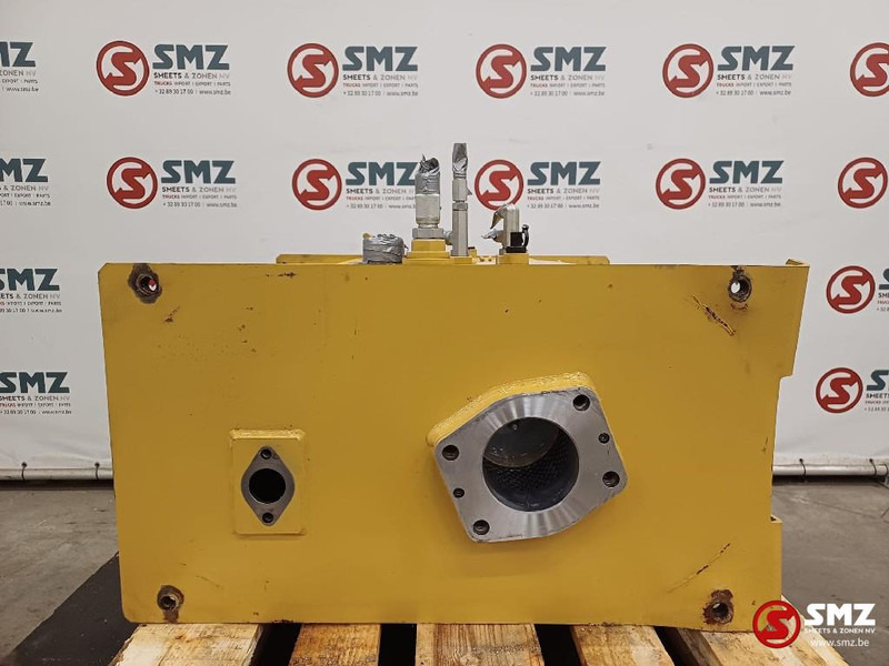 Caterpillar Hydraulic oil system Caterpillar - Hydraulic tank for Material handling equipment: picture 5 Caterpillar Hydraulic oil system Caterpillar - Hydraulic tank for Material handling equipment: picture 5