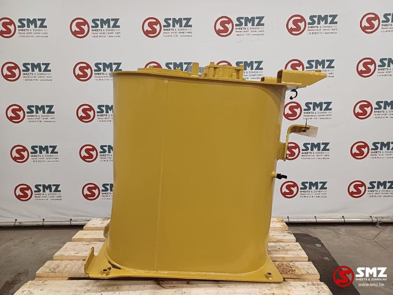 Caterpillar Hydraulic oil system Caterpillar - Hydraulic tank for Material handling equipment: picture 3 Caterpillar Hydraulic oil system Caterpillar - Hydraulic tank for Material handling equipment: picture 3