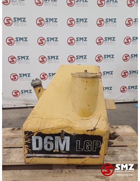 Caterpillar Occ hydraulische tank D6M Caterpillar - Hydraulic tank: picture 1 Caterpillar Occ hydraulische tank D6M Caterpillar - Hydraulic tank: picture 1