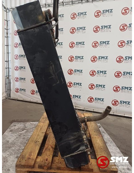 Caterpillar Occ radiator D6M Caterpillar - Radiator: picture 3 Caterpillar Occ radiator D6M Caterpillar - Radiator: picture 3