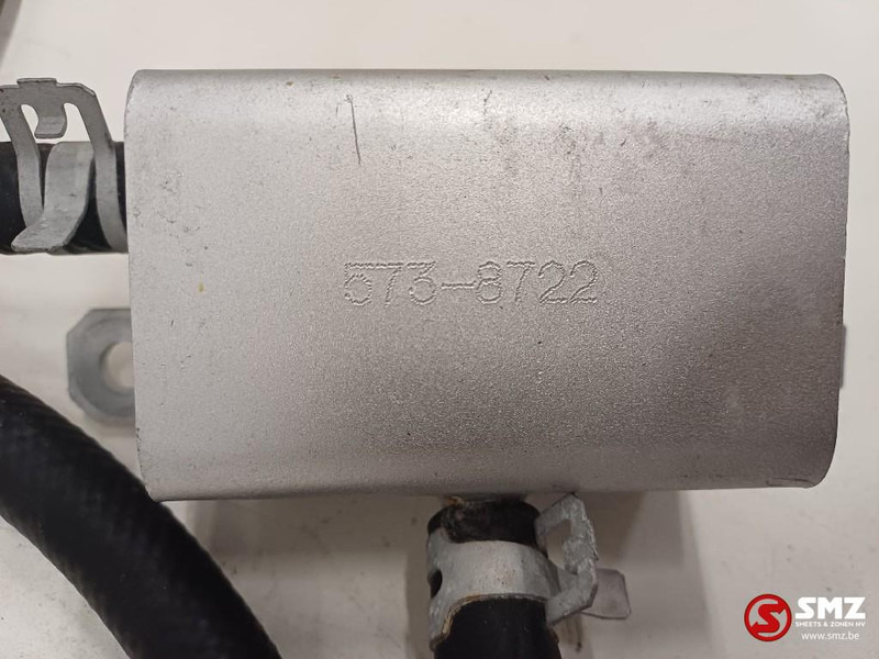 Caterpillar Tank coolant Caterpillar - Cooling system for Material handling equipment: picture 3 Caterpillar Tank coolant Caterpillar - Cooling system for Material handling equipment: picture 3