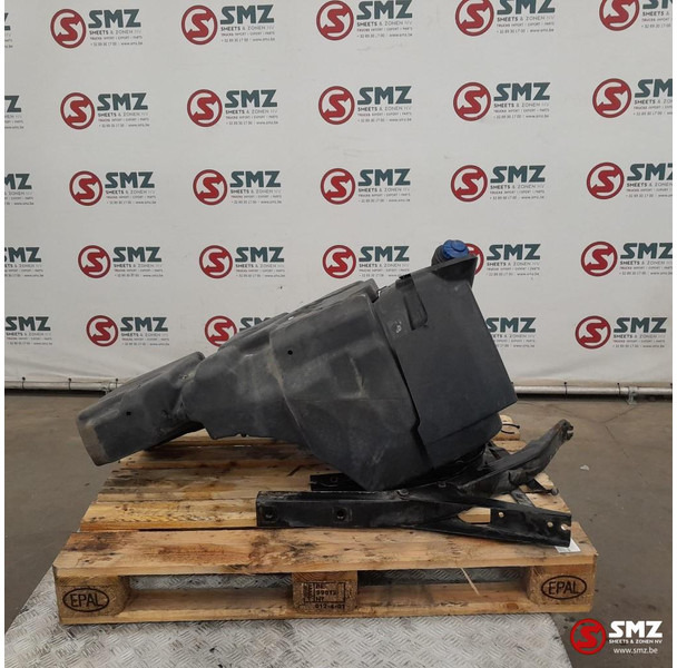 DAF Occ AdBluetank 90L + steunen DAF - Fuel system for Truck: picture 1 DAF Occ AdBluetank 90L + steunen DAF - Fuel system for Truck: picture 1