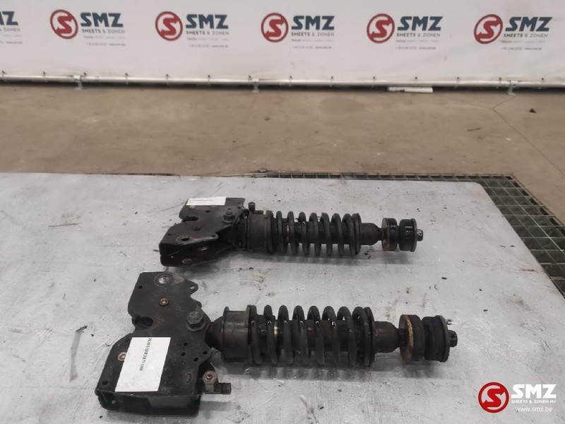 DAF Occ Cabinevergrendeling links+rechts DAF CF85 - Cab suspension for Truck: picture 1 DAF Occ Cabinevergrendeling links+rechts DAF CF85 - Cab suspension for Truck: picture 1