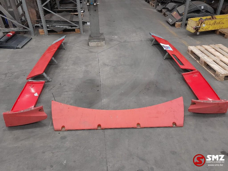 DAF Occ cabinespoilerset Daf XF105 1671843 1671846 129 - Aerodynamics/ Spoiler for Truck: picture 1 DAF Occ cabinespoilerset Daf XF105 1671843 1671846 129 - Aerodynamics/ Spoiler for Truck: picture 1