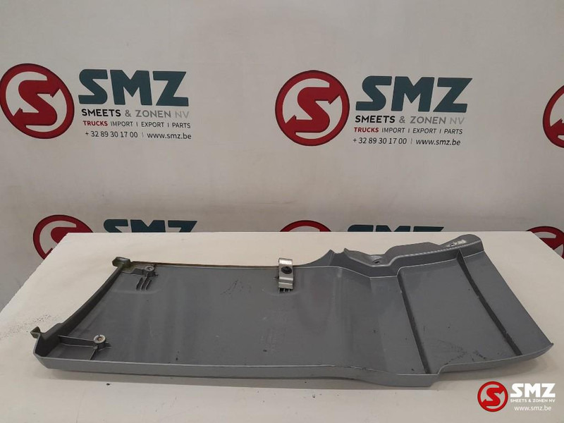 DAF Occ cabinezijspoiler rechtsboven DAF - Aerodynamics/ Spoiler for Truck: picture 5 DAF Occ cabinezijspoiler rechtsboven DAF - Aerodynamics/ Spoiler for Truck: picture 5