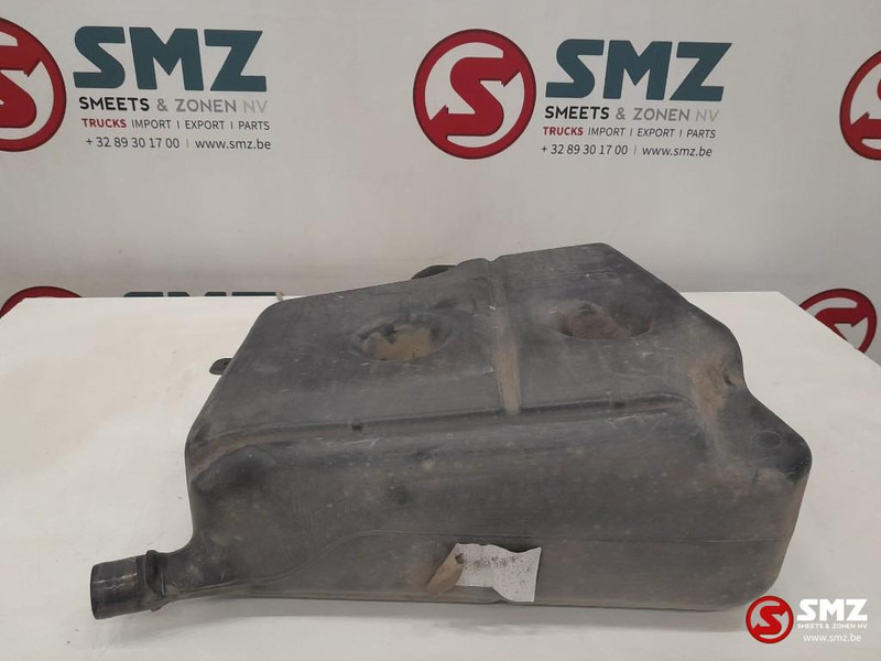 DAF Occ ruitensproeiervloeistofreservoir DAF - Window and parts for Truck: picture 4 DAF Occ ruitensproeiervloeistofreservoir DAF - Window and parts for Truck: picture 4